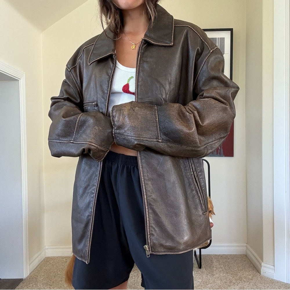 Wilson’s Leather XL! - Picture 2 of 7